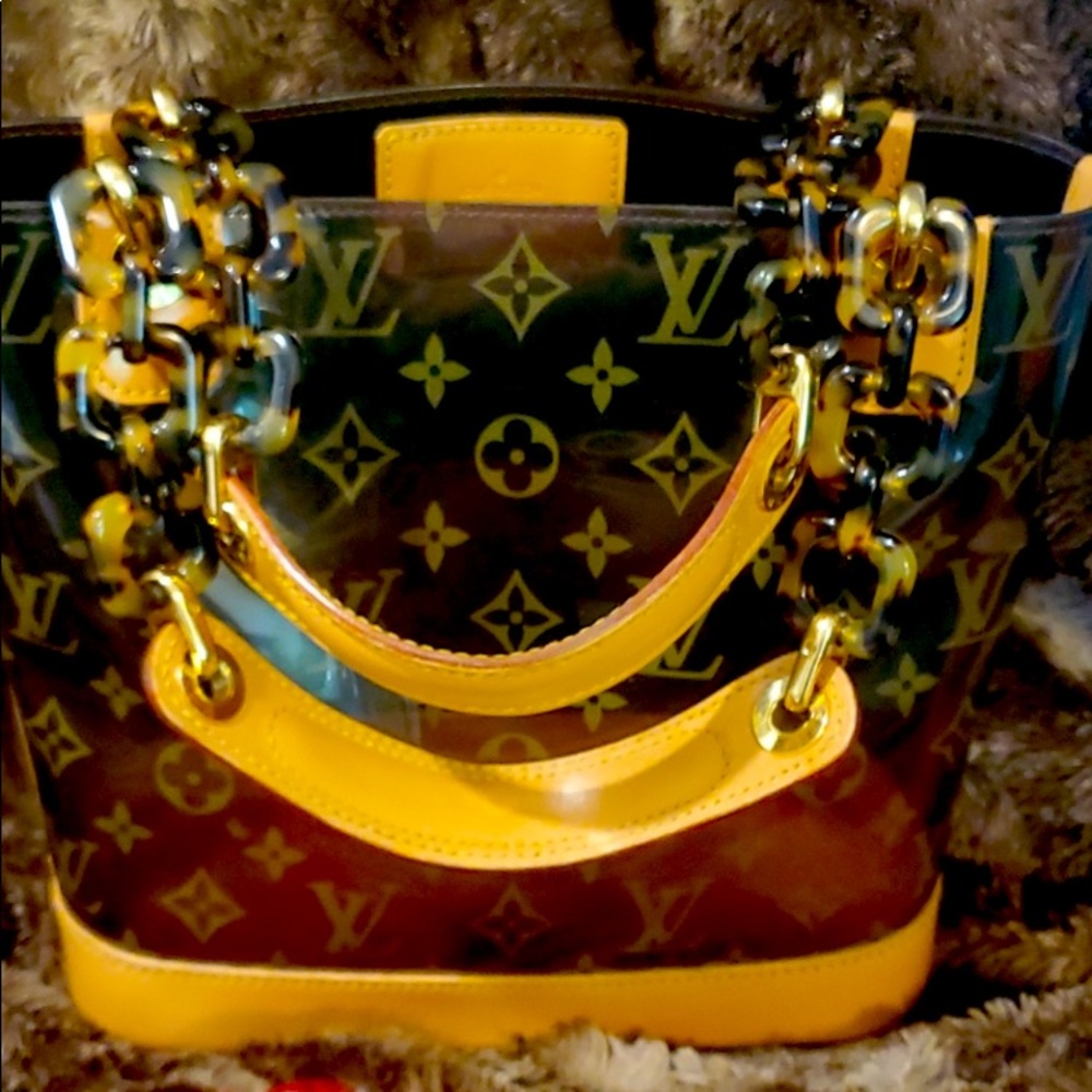 Louis Vuitton amber cabas Excellent condition classic lovely everything 💜💜